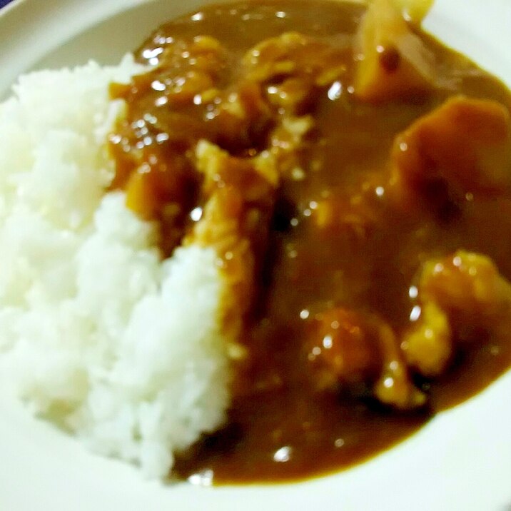 牛ホルモンでカレーライス